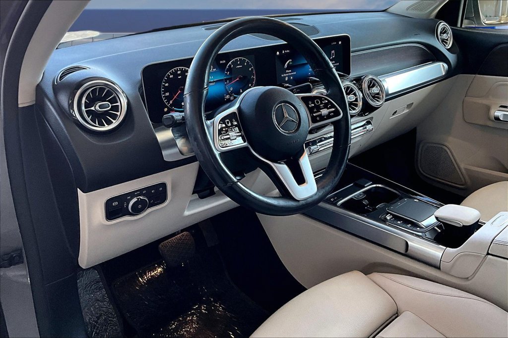 Used 2021 Mercedes-Benz GLB 250 image 4