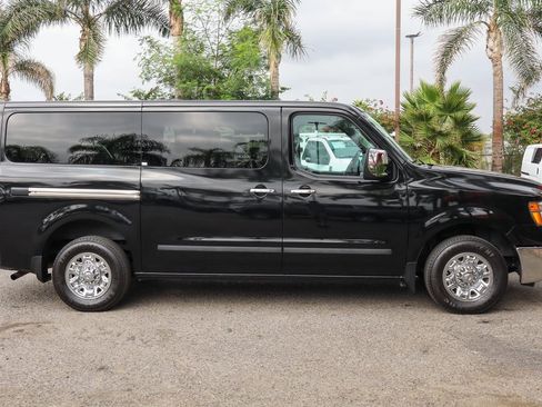 Used 2020 Nissan NV 3500 SL image 10