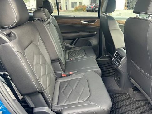 New 2026 Volkswagen Atlas SE image 10