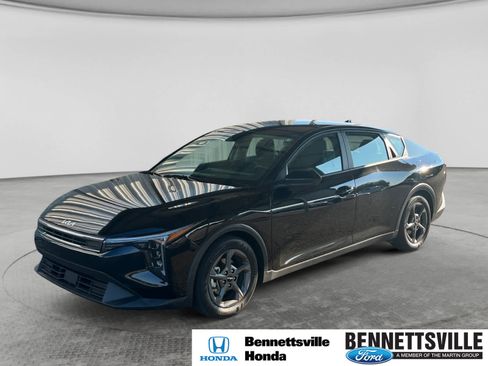 Used 2026 Kia K4 FWD image 1