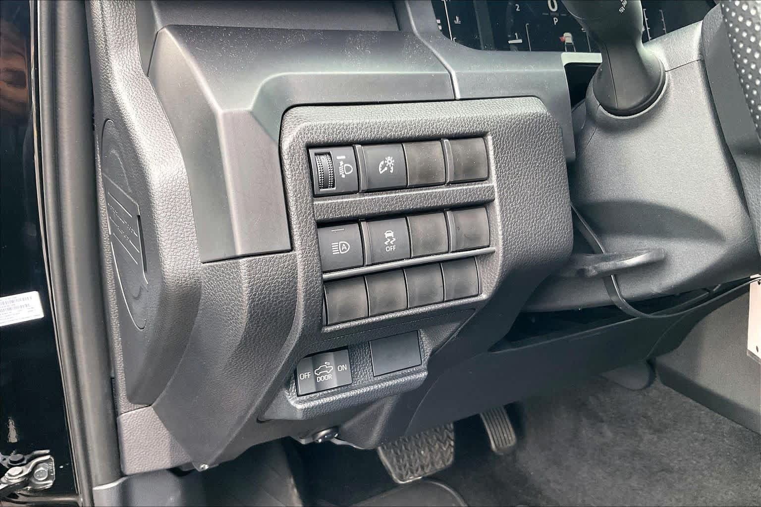 Used 2025 Toyota Tacoma SR RWD image 32