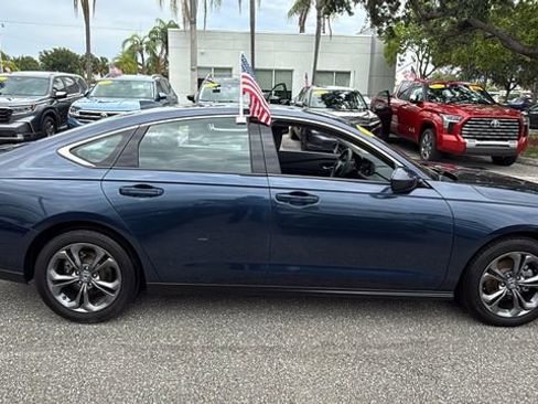 Used 2024 Honda Accord EX image 10