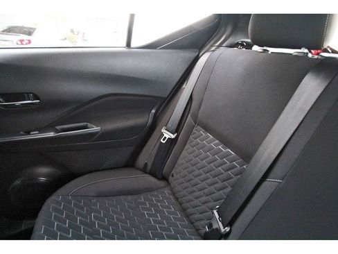 Used 2022 Nissan Kicks SV w/ Interior Electronics Package image 11