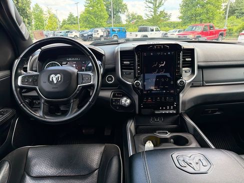 Used 2023 RAM 1500 Laramie AWD/4WD image 18