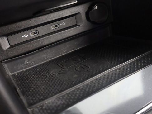 Used 2024 Volkswagen Tiguan SE R-Line image 51