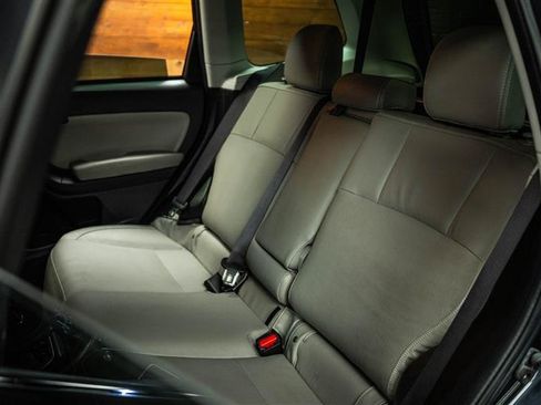 Used 2018 Subaru Forester 2.5i Limited image 11