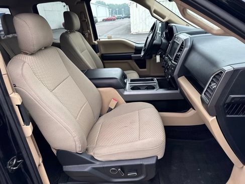 Used 2016 Ford F150 XLT w/ Equipment Group 302A Luxury AWD/4WD image 16