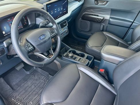 Used 2025 Ford Maverick Lariat w/ Black Appearance Package AWD/4WD image 9