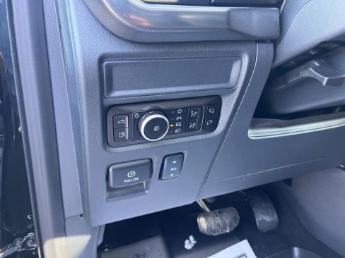 Used 2025 Ford F150 Lariat w/ Equipment Group 502A High image 17