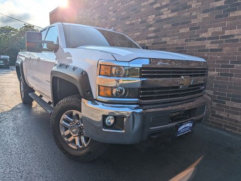 Used 2016 Chevrolet Silverado 2500 LT w/ LT Convenience Package AWD/4WD image 3