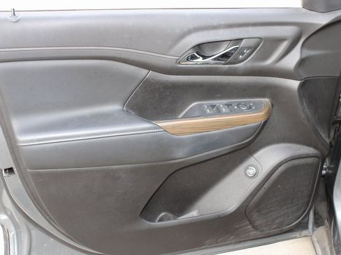 Used 2022 GMC Acadia SLE w/ Driver Convenience Package image 21