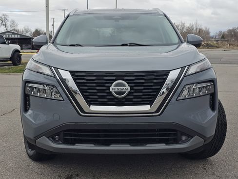 Used 2021 Nissan Rogue SL AWD/4WD image 3