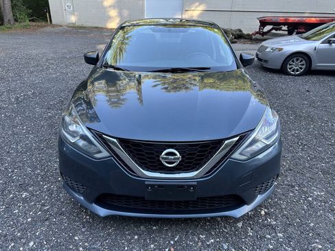 Used 2016 Nissan Sentra SV FWD image 3