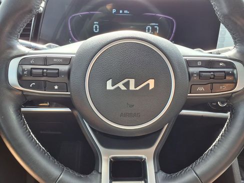 Used 2024 Kia Sportage EX FWD image 17