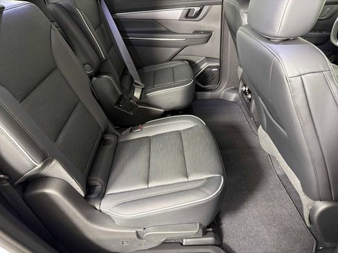 New 2026 Buick Enclave Sport Touring w/ Power Package image 28