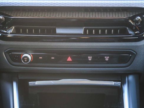 New 2026 BMW 330i Sedan w/ M Sport Package image 10