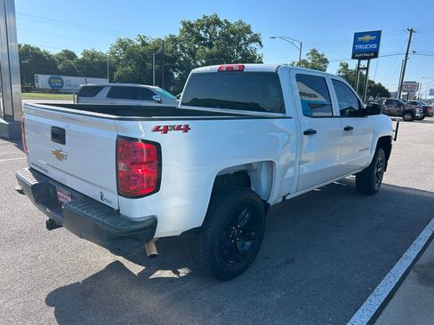 Used 2018 Chevrolet Silverado 1500 W/T w/ Trailering Package AWD/4WD image 5