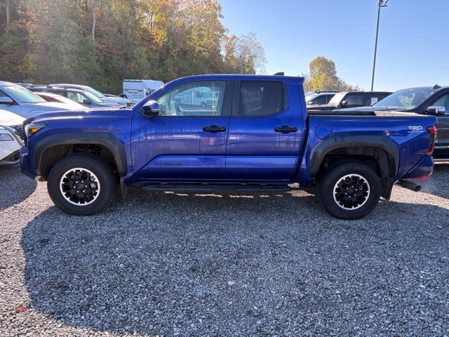 Used 2024 Toyota Tacoma 4x4 Double Cab image 2