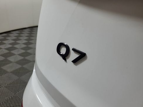 Used 2025 Audi Q7 2.0T Premium AWD/4WD image 7