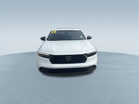 Used 2024 Honda Accord Sport image 3