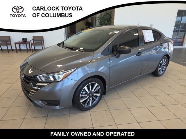 Used 2024 Nissan Versa S w/ S Plus Package FWD image 4