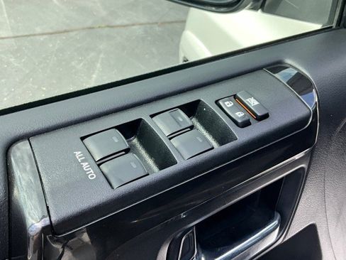 Used 2022 Toyota 4Runner TRD Off-Road Premium w/ TRD Black Wheel Package (TMS) AWD/4WD image 30