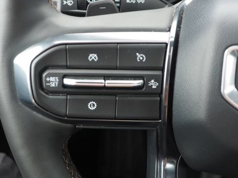 Used 2024 GMC Acadia AT4 w/ Luxury Package AWD/4WD image 29
