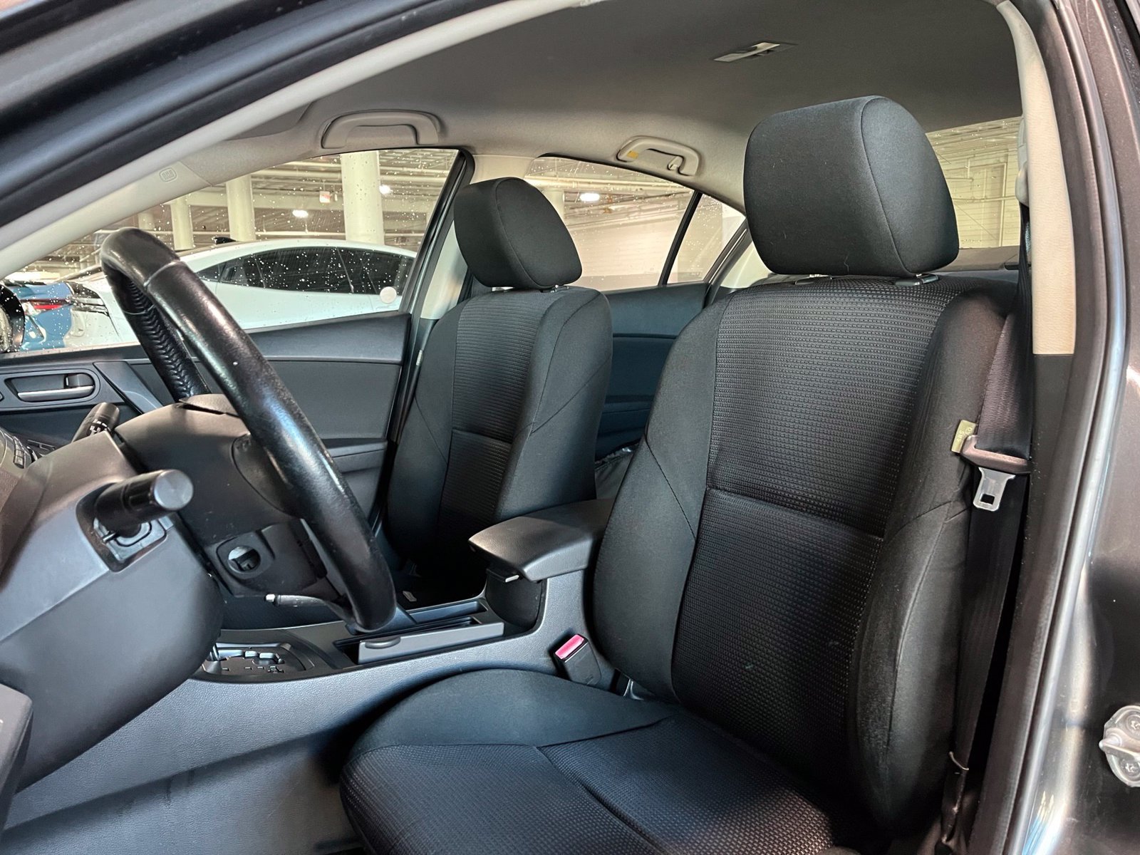 Used 2013 MAZDA MAZDA3 i Touring FWD image 13