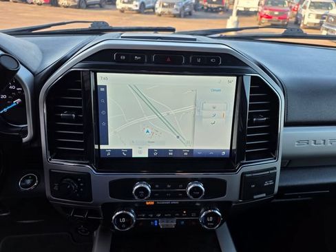 Used 2022 Ford F350 Lariat w/ Lariat Ultimate Package AWD/4WD image 21