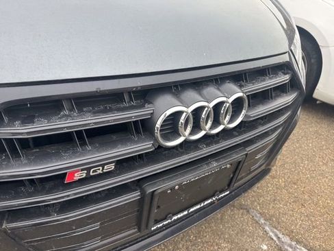 Used 2020 Audi SQ5 Premium Plus w/ Premium Plus Package image 3