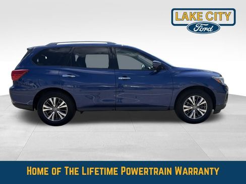 Used 2019 Nissan Pathfinder SL FWD image 7