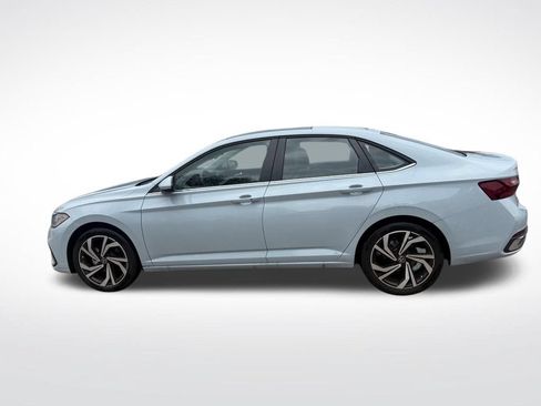 Used 2025 Volkswagen Jetta SEL FWD image 8