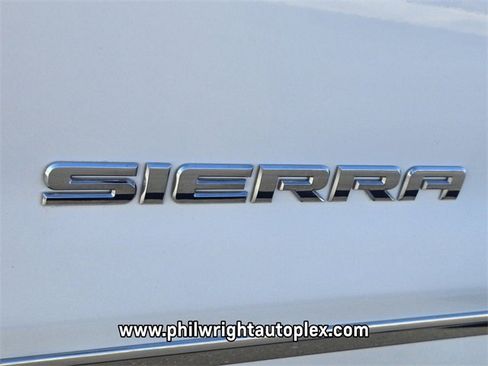Used 2018 GMC Sierra 1500 SLT w/ SLT Premium Package image 15