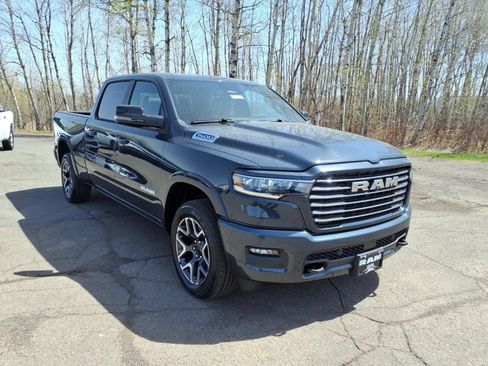 New 2026 RAM 1500 Laramie w/ Laramie Preferred Package AWD/4WD image 9
