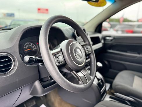 Used 2016 Jeep Compass Sport w/ Power Value Group image 10