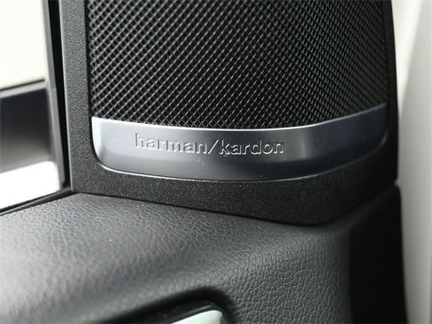 Used 2016 Mercedes-Benz GL 450 4MATIC w/ Premium I Package image 36