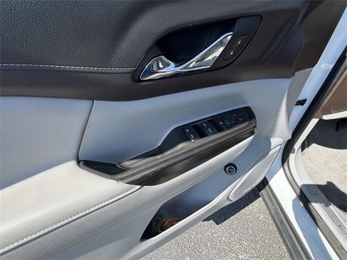 Certified 2021 GMC Acadia SLT w/ Trailering Package image 22