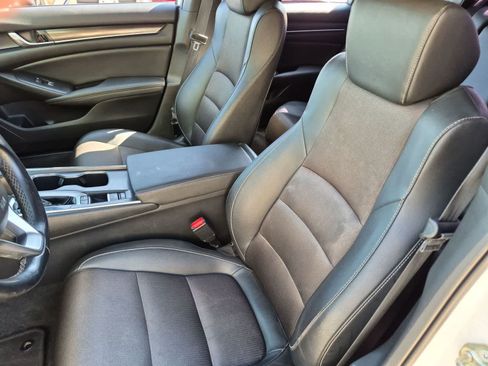 Used 2020 Honda Accord Sport image 16