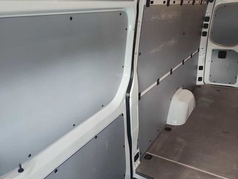 Used 2021 Mercedes-Benz Sprinter 2500 image 28