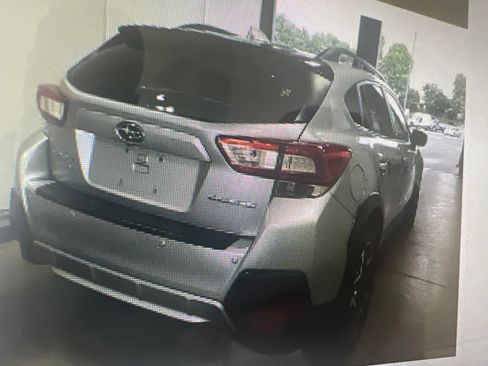 Used 2019 Subaru Crosstrek 2.0i Limited w/ Moonroof Package w/Navigation AWD/4WD image 10