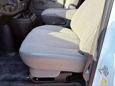 Used 2016 Chevrolet Express 3500 LT w/ LT Preferred Equipment Group image 27