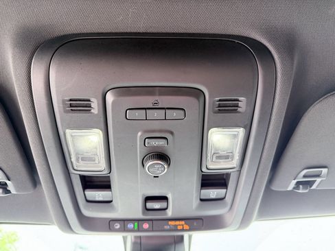 Used 2021 Chevrolet Tahoe LT RWD image 16