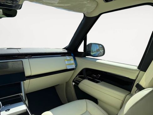 New 2026 Land Rover Range Rover SE AWD/4WD image 10
