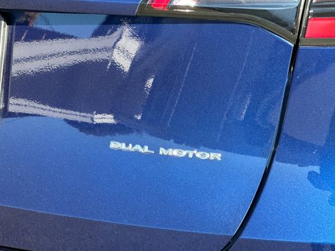 Used 2021 Tesla Model Y Long Range image 25