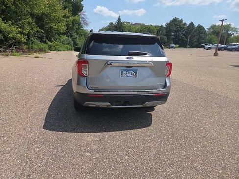 Used 2023 Ford Explorer XLT w/ Equipment Group 202A AWD/4WD image 12