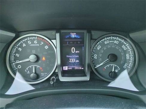 Used 2022 Toyota Tacoma TRD Off-Road w/ Technology Package image 30