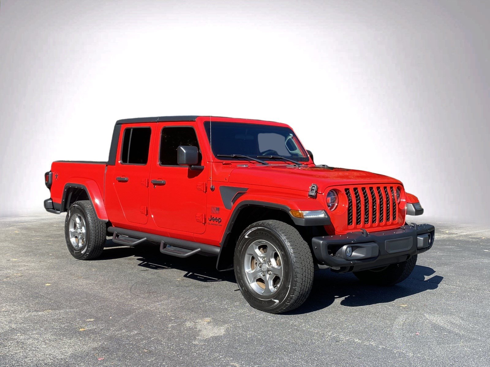 Used 2021 Jeep Gladiator Sport AWD/4WD image 2