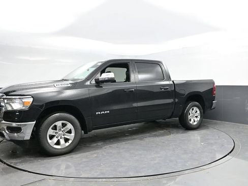 Used 2024 RAM 1500 Laramie AWD/4WD image 8