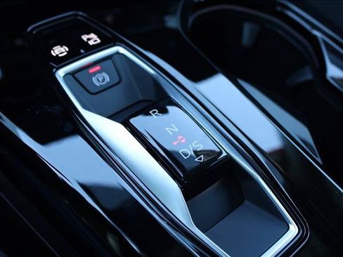 Certified 2025 Audi Q5 Premium w/ Convenience Package AWD/4WD image 19