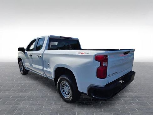 Used 2022 Chevrolet Silverado 1500 W/T w/ WT Convenience Package AWD/4WD image 5